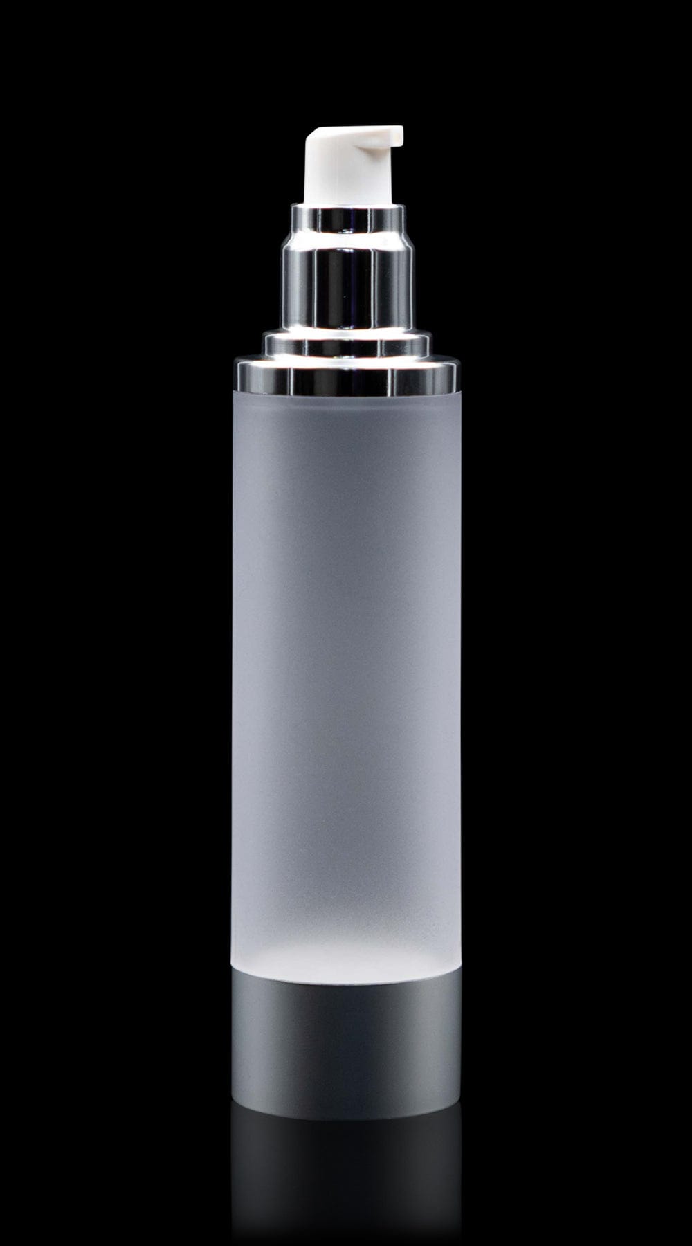 https://www.cosmeticpackagingnow.com/cdn/shop/files/cosmetic-packaging-now-llc-airless-pump-bottle-luxe-100-ml-airless-bottle-matte-silver-with-frosted-bottle-11700065960015.jpg?v=1703743397